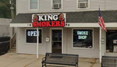 Bronx man with 35 pounds of marijuana arrested at Connecticut smoke shop, police say
