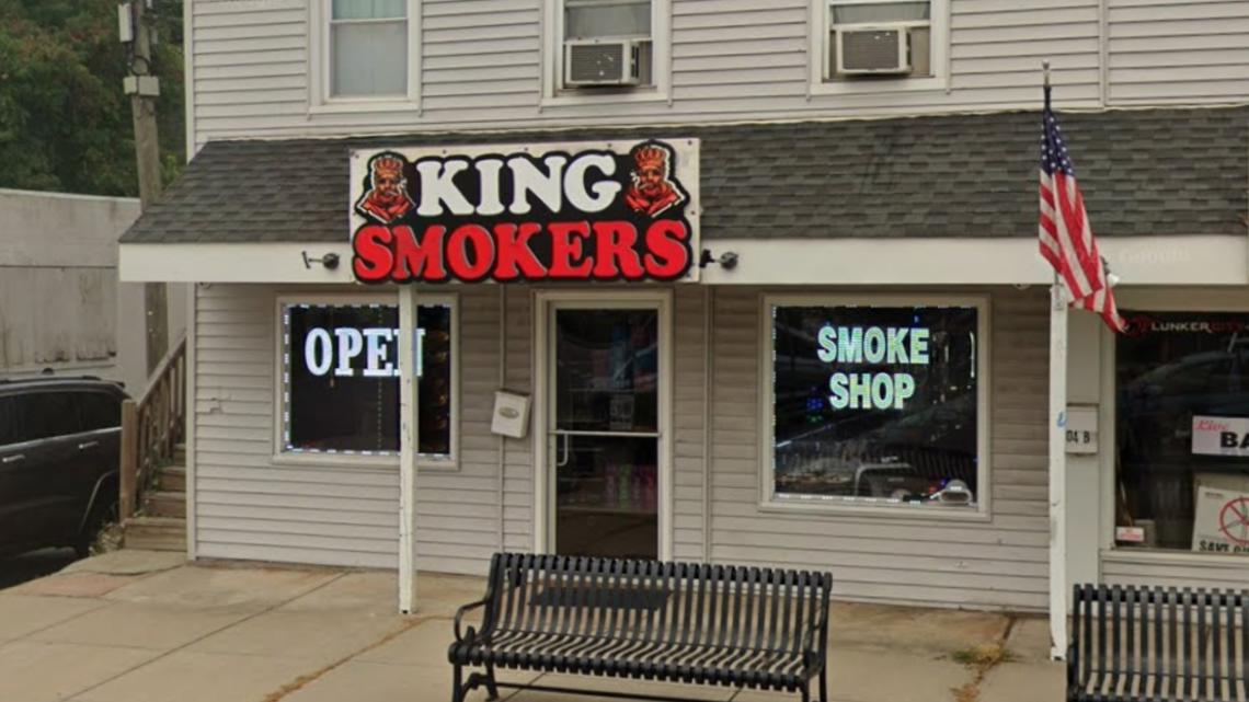 Bronx man with 35 pounds of marijuana arrested at Connecticut smoke shop, police say