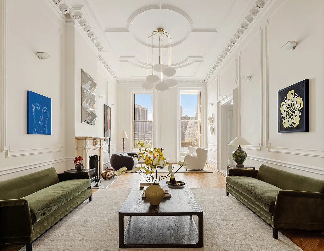 Brooklyn open house - parlor with moldings