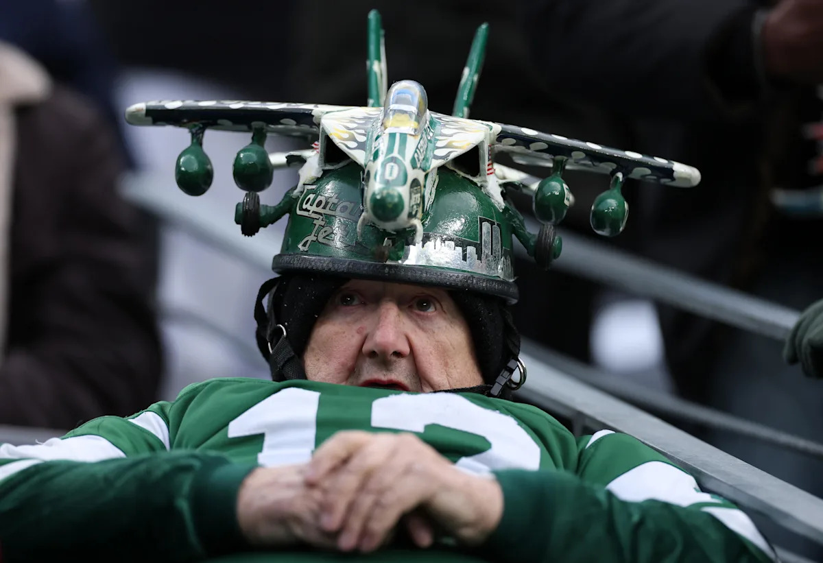 New York Jets News: Jets Sign TE Kenyon Sadiq to Rookie Contract