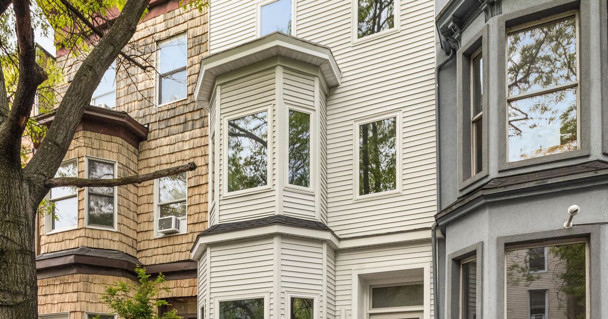 The Space Club Founders List Their Greenpoint Brownstone