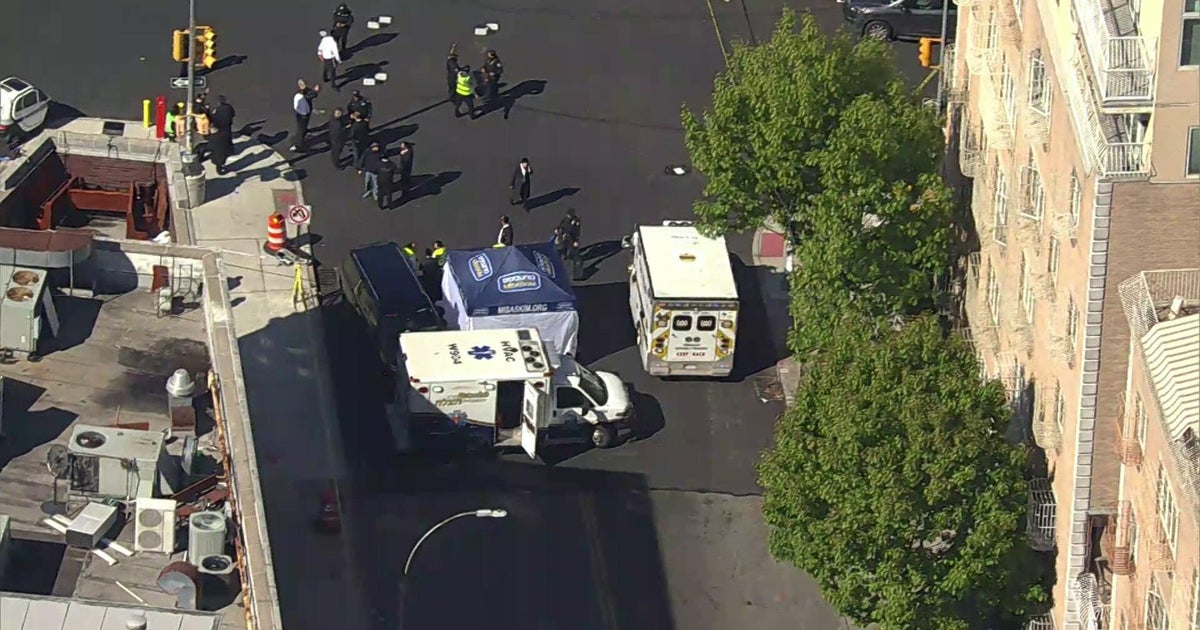 Child struck and killed by school bus in Williamsburg, Brooklyn