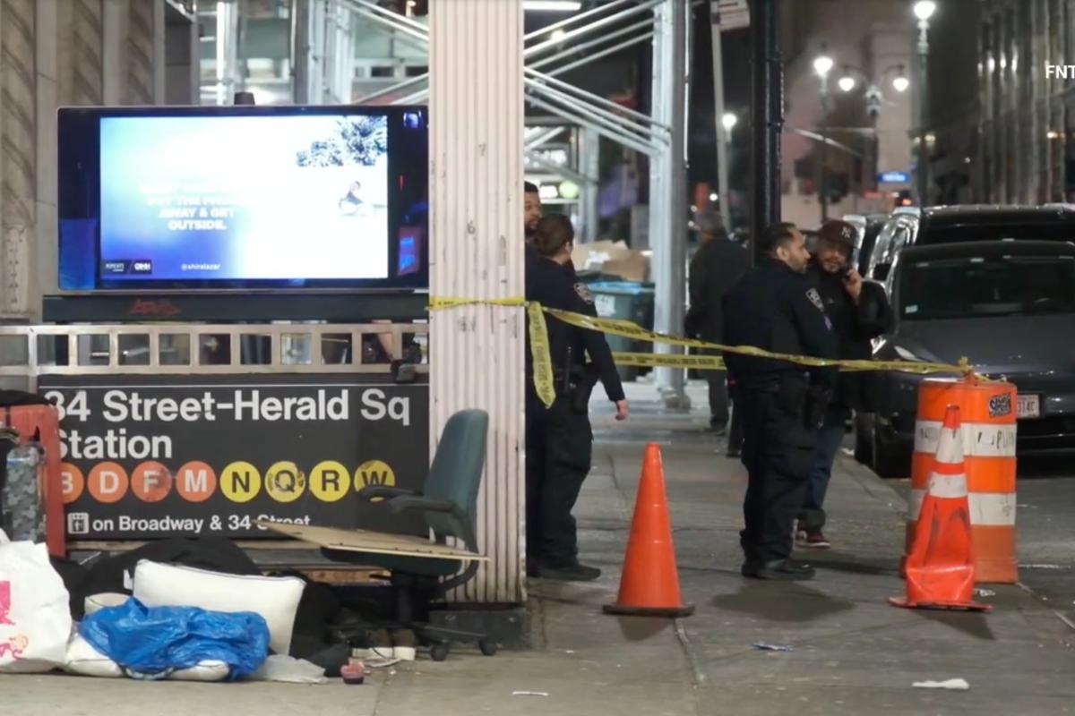 Man slashed outside NYC subway station as cops hunt for suspect