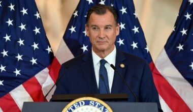 Suozzi raps fellow Dems push in NY to speed up partisan redistricting
