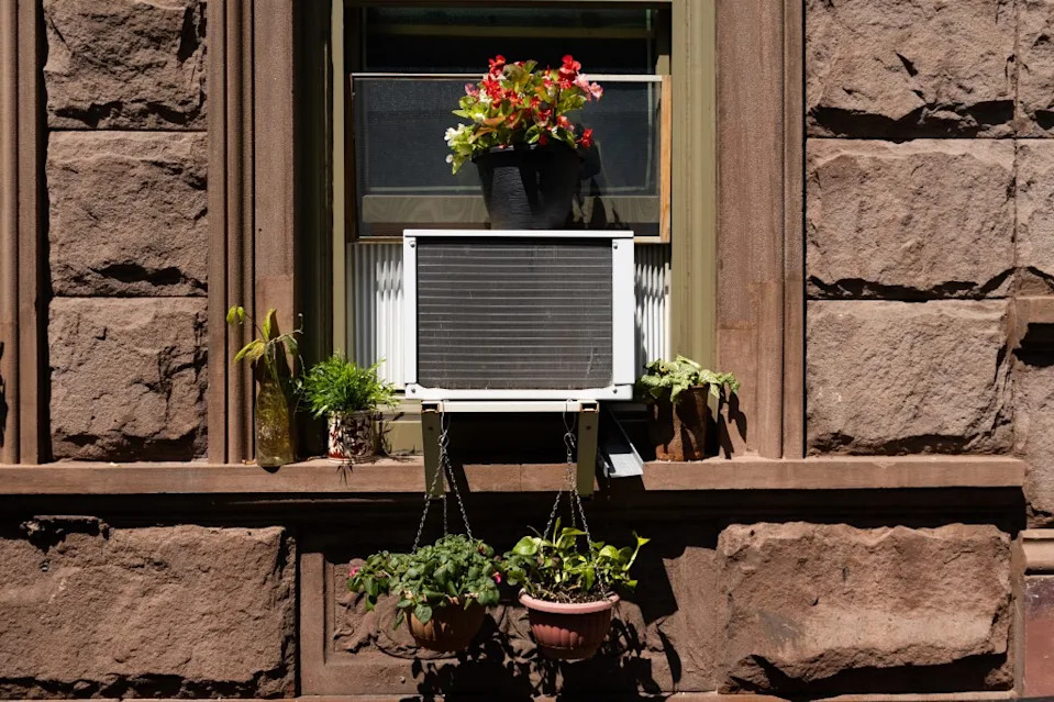 To qualify, households must include someone especially vulnerable to extreme heat, while applicants also need to meet income limits, prove residency and show they haven’t scored a HEAP-funded A/C within the last five years. James – stock.adobe.com
