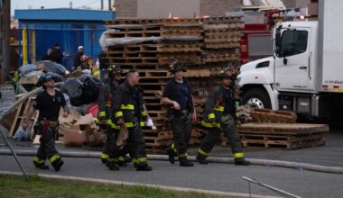 Explosion at Staten Island shipyard kills 1, injures 36