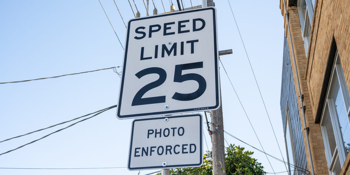New York Governor Hochul to Sign Speed-Limiting Devices for 'Super Speeders' Into Law