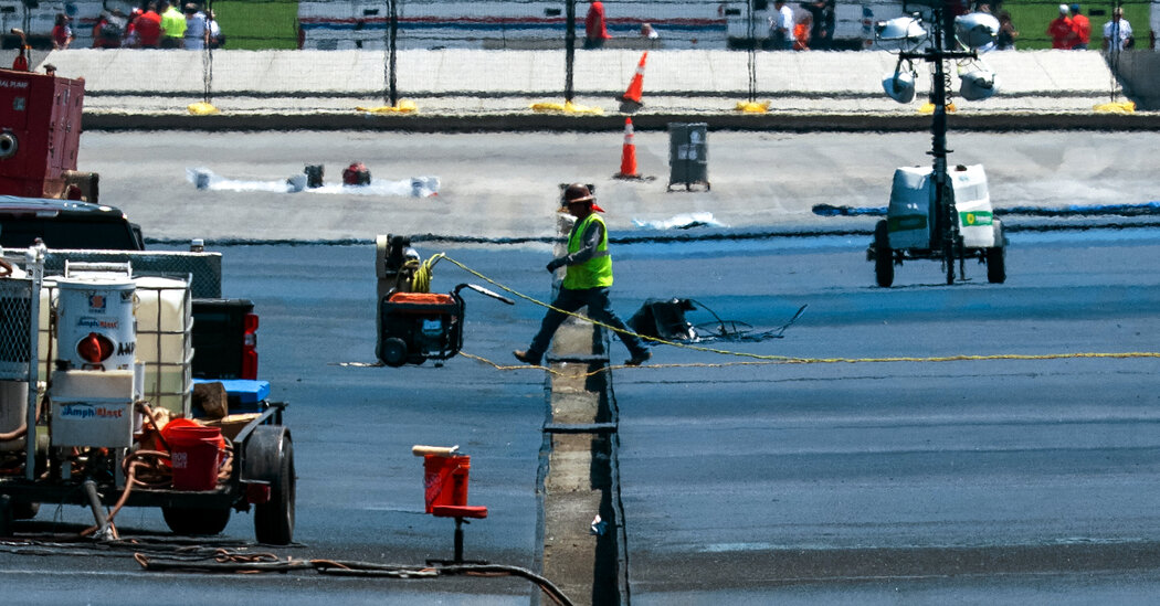 Reflecting Pool Contract Has ‘Inflated’ Profit Margin, Government Analysis Finds