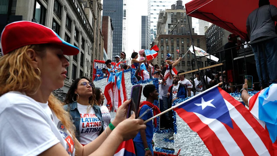 <div>NEW YORK, NEW YORK - JUNE 12: Participants march during the 2022 Puerto Rican Day Parade on June 12, 2022 in New York City. (Photo by John Lamparski/Getty Images)</div>