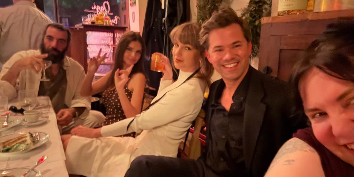 Taylor Swift's Latest NYC Dinner Included Some Unexpected Guests