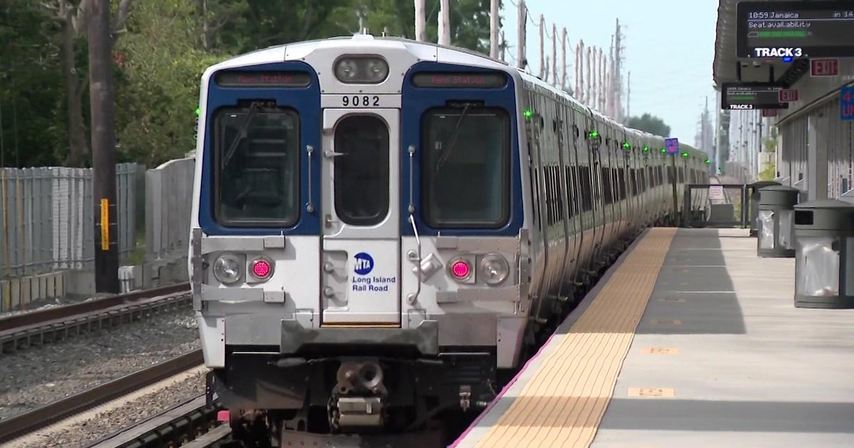 LIRR workers holding day of action as strike looms over MTA negotiations