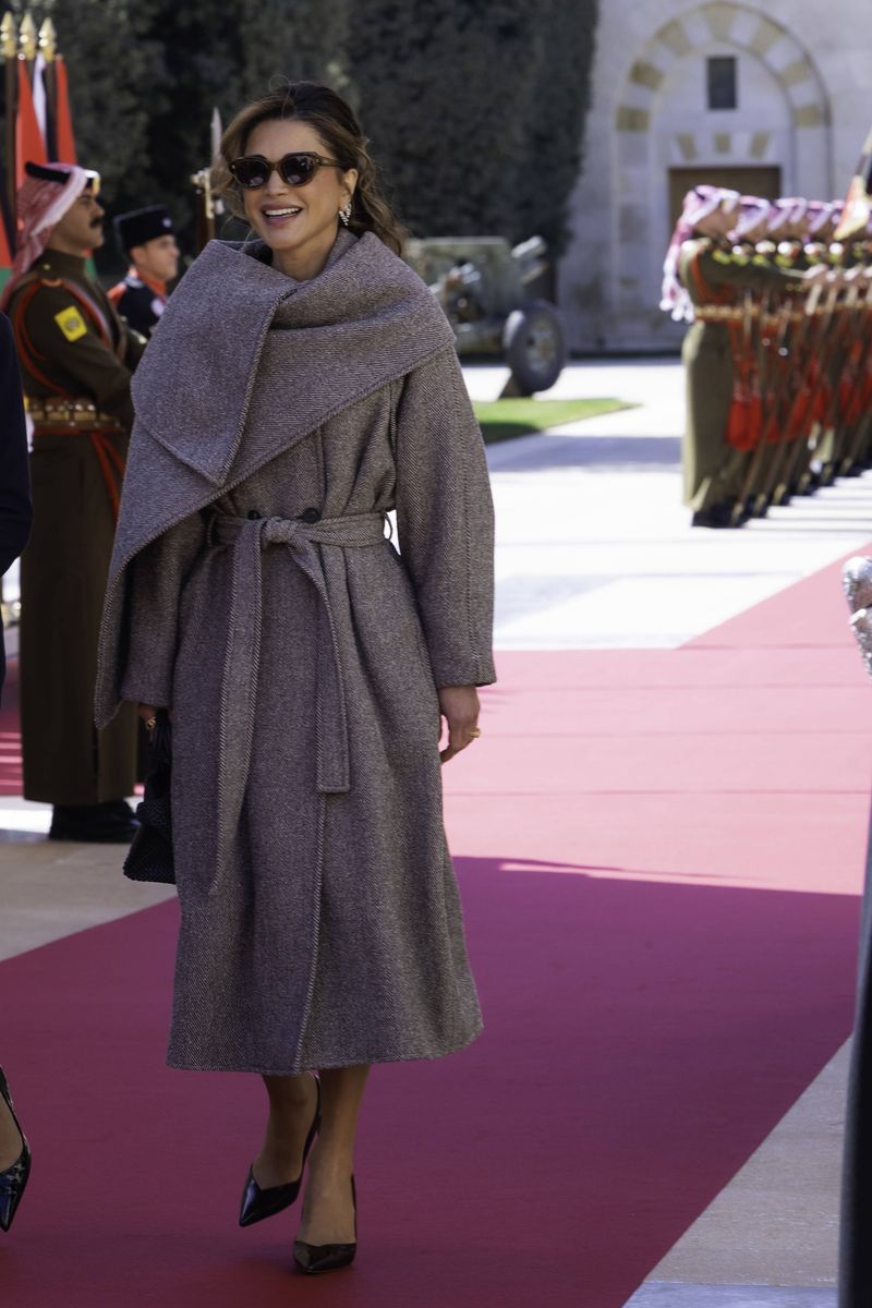 Queen Rania has created a fashion formula that continues to resonate with royal watchers and fashion enthusiasts alike.