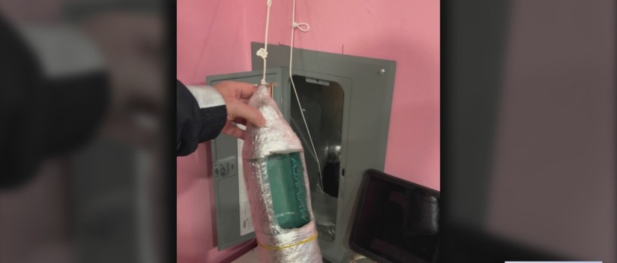 Smoke shop in Queens had pulley system for drug delivery, sources say