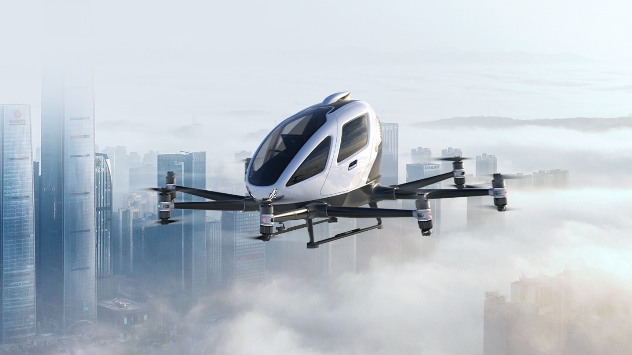 Flying vehicle