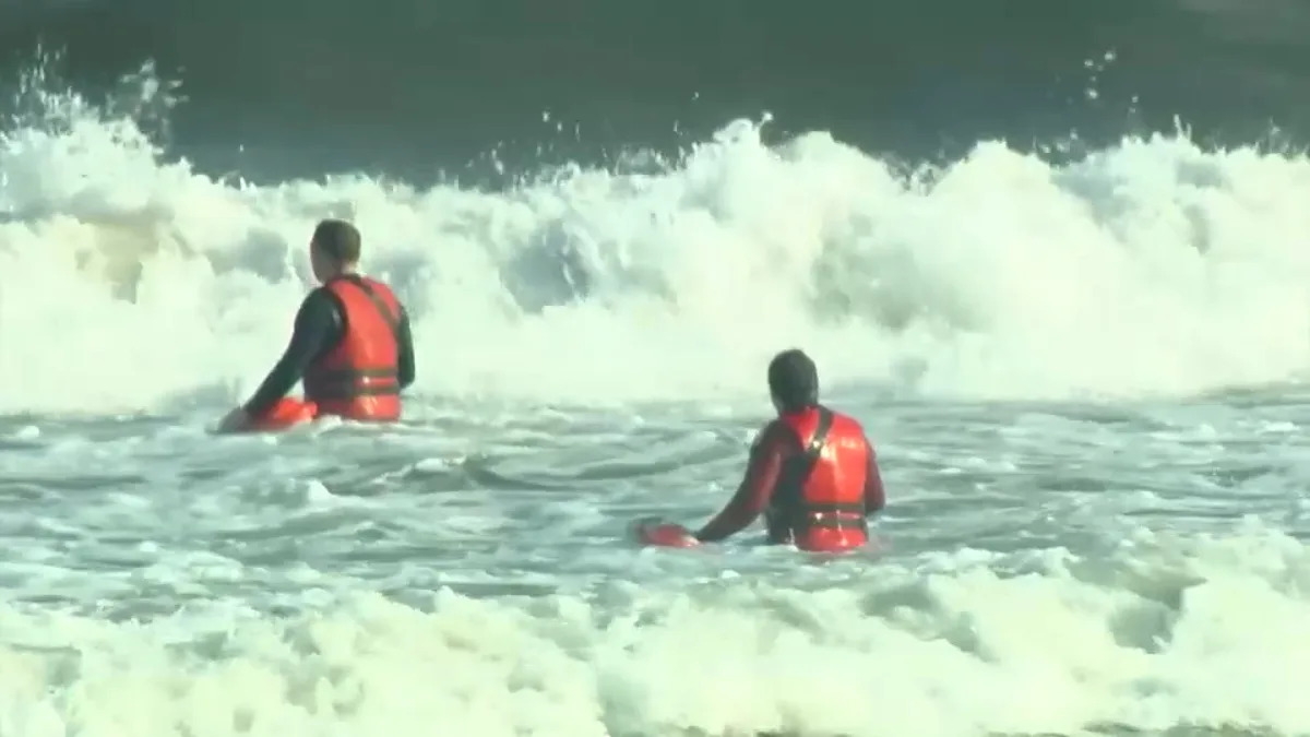 Missing swimmer search set to resume at Rockaway Beach, Queens