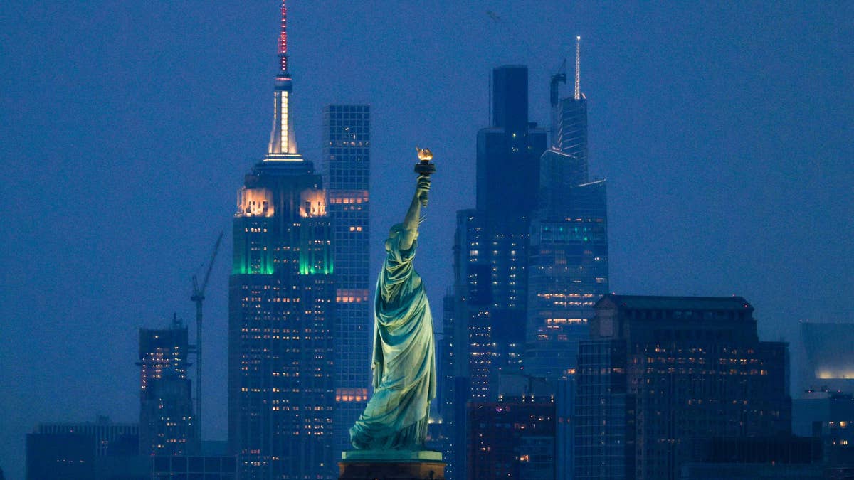 From hotel bars, to boat trips and hidden speakeasies, we've picked out the best spots for your trip to New York City