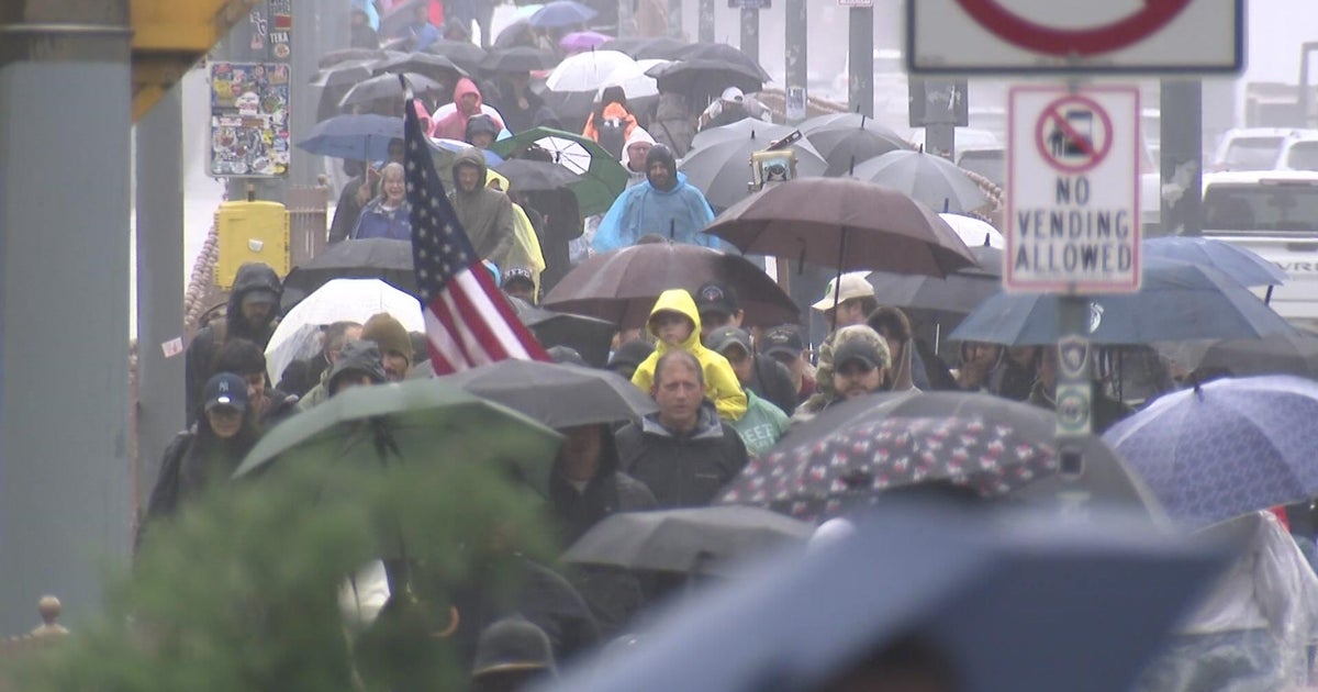 Inaugural NYC Memorial Day ruck march held to help veterans experiencing homelessness