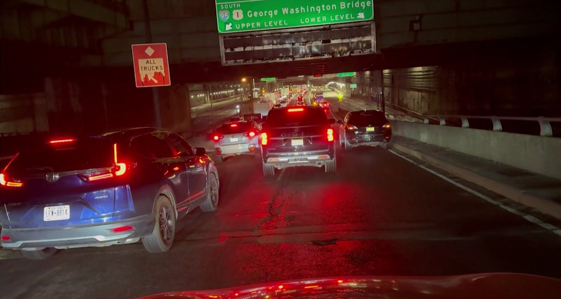News 12 | Brooklyn | George Washington Bridge Lower Level Reopens After Debris Falls On Cross Bronx Expresswaybxbk