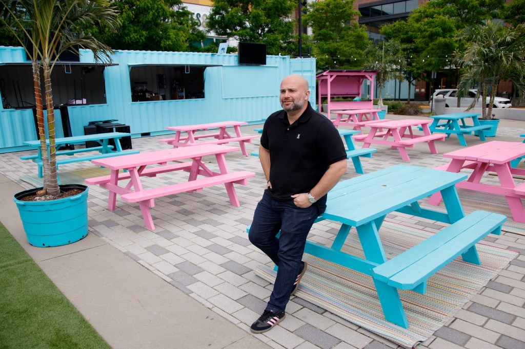 A former GOP elected official has gone from serving his Staten Island constituents in the City Council to serving them frosty brews in his new outdoor beer garden.