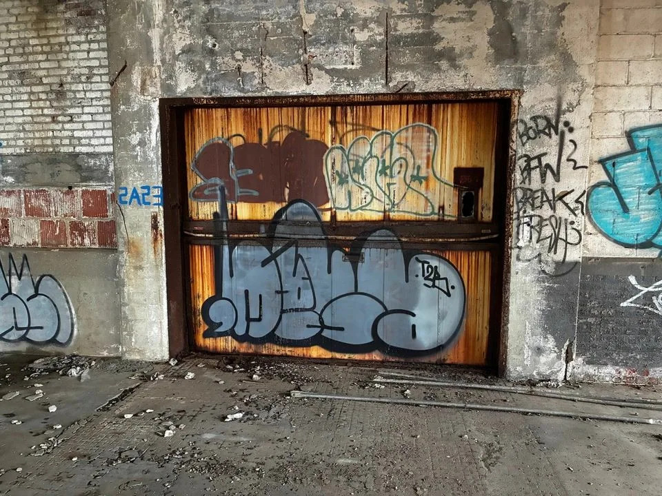 Take an Eerie Look Inside Long-Vacant, Historic Staten Island Building Before It’s Renovated