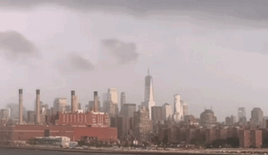 Lightning Strikes Over NYC as Thunderstorm Bears Down