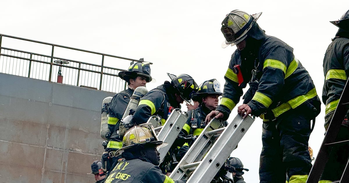 1 person has died after blast at New York City shipyard that also injured 36 people, officials say – Boston 25 News