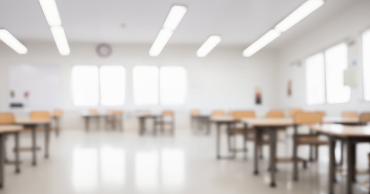 Woman arrested for posing as teenager in NYC high school