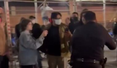 Police clash with protesters after ICE arrest in New York | Newsfeed