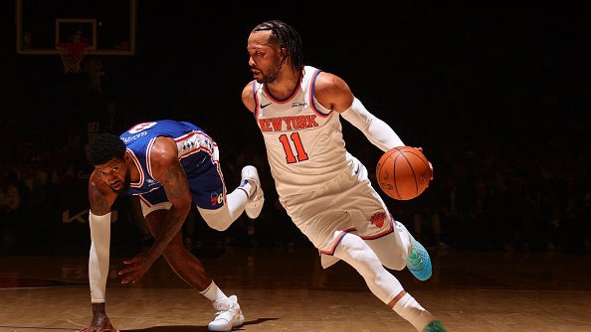 Jalen Brunson driving to the basket during an NBA playoff game at Madison Square Garden