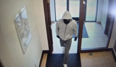 2 US Bank employees fatally shot in robbery in Berea, Kentucky — cops searching for suspect