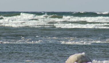 whitecaps on lake ontario waves