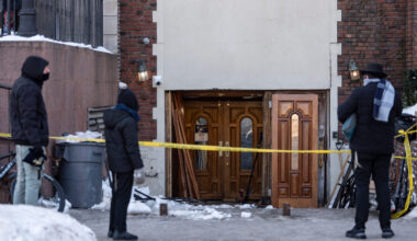 Man pleads guilty to ramming car into Chabad Lubavitch headquarters in New York City