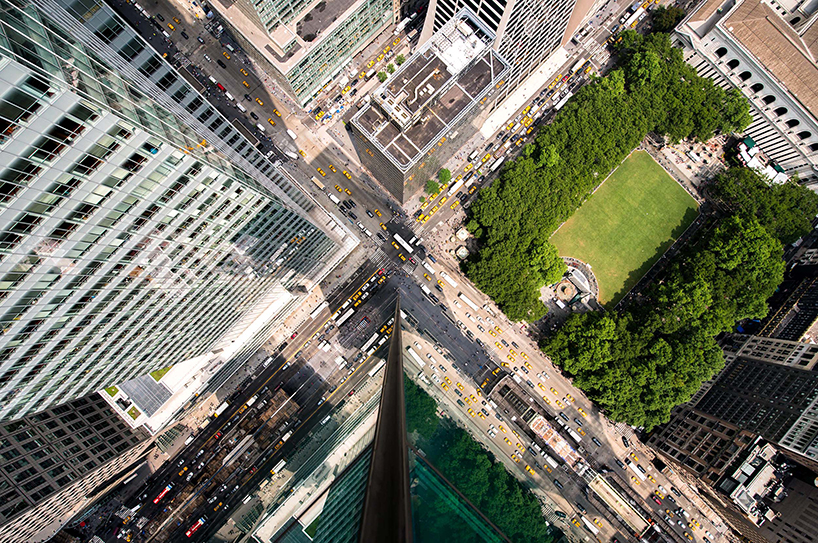 photo series distorts manhattan’s cityscape through fractured glass reflections - 6