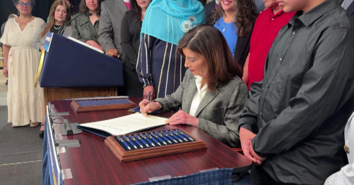 Gov. Kathy Hochul signs new laws aiming to protect New Yorkers from ICE overreach