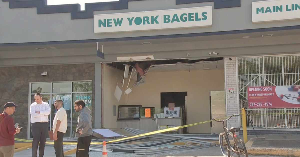 Explosion damages New York Bagels in Overbrook for the second time since March