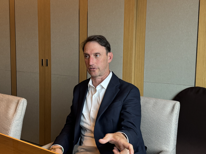 Charles Oppenheimer, CEO of Oppenheimer Energy Ventures, is in interview with Maeil Business Newspaper in Novotel Ambassador Seoul Gangnam, Gangnam-gu, Seoul on the 22nd. DS Investment Partners