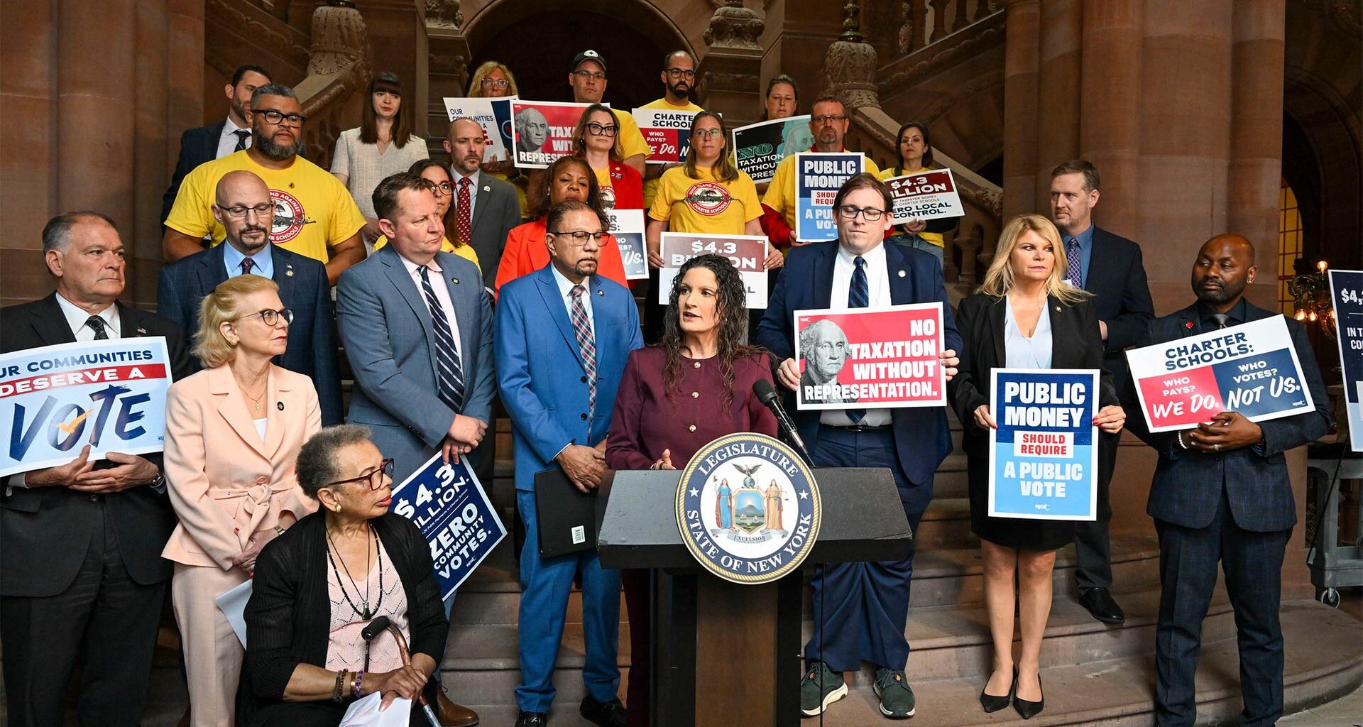 NYSUT joined parents, educators, lawmakers and public education advocates at the State Capitol in support of legislation to strengthen charter school transparency, accountability and local community voice. Photo Credit: El-Wise Noisette.