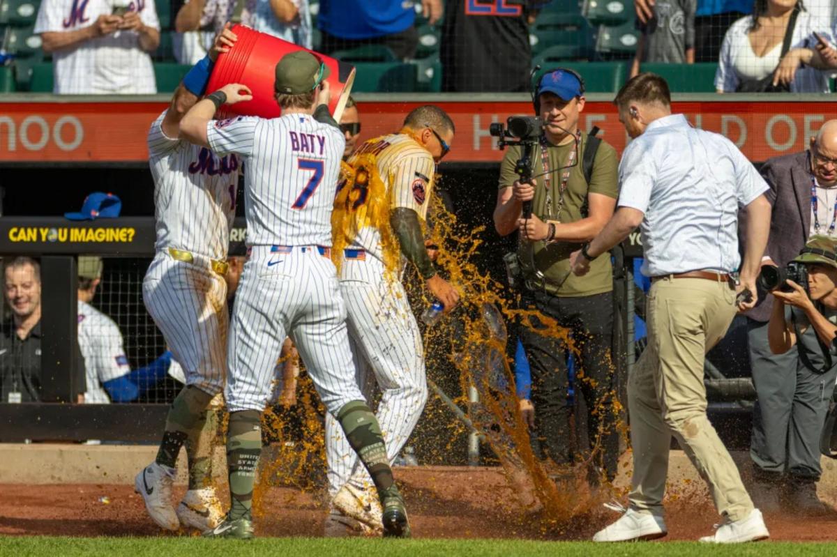 Heroes, zeros from Mets' Subway Series win