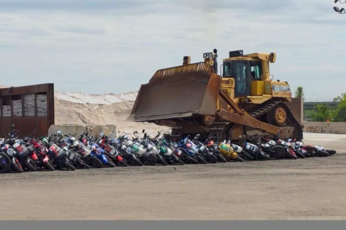 Hundreds of illegal mopeds seized by NYPD crushed as warning to dangerous scofflaws: 'Zero tolerance'