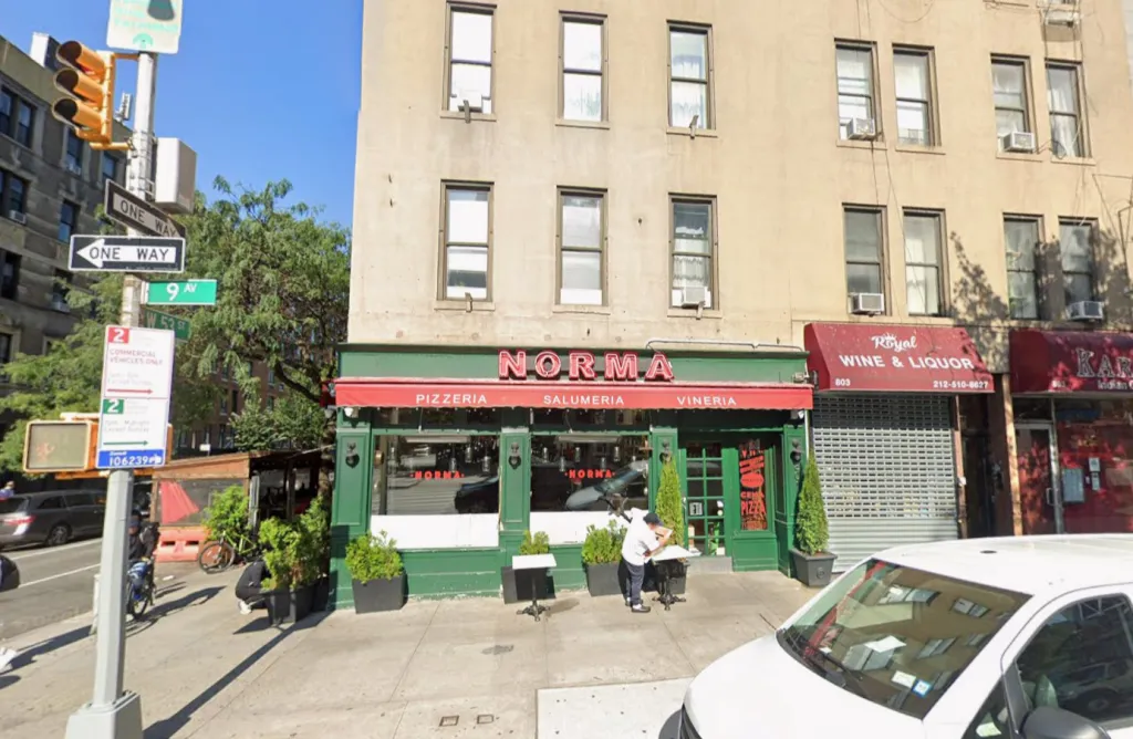 Manhattan restaurant-goer infected with measles, NYC Dept. of Health says