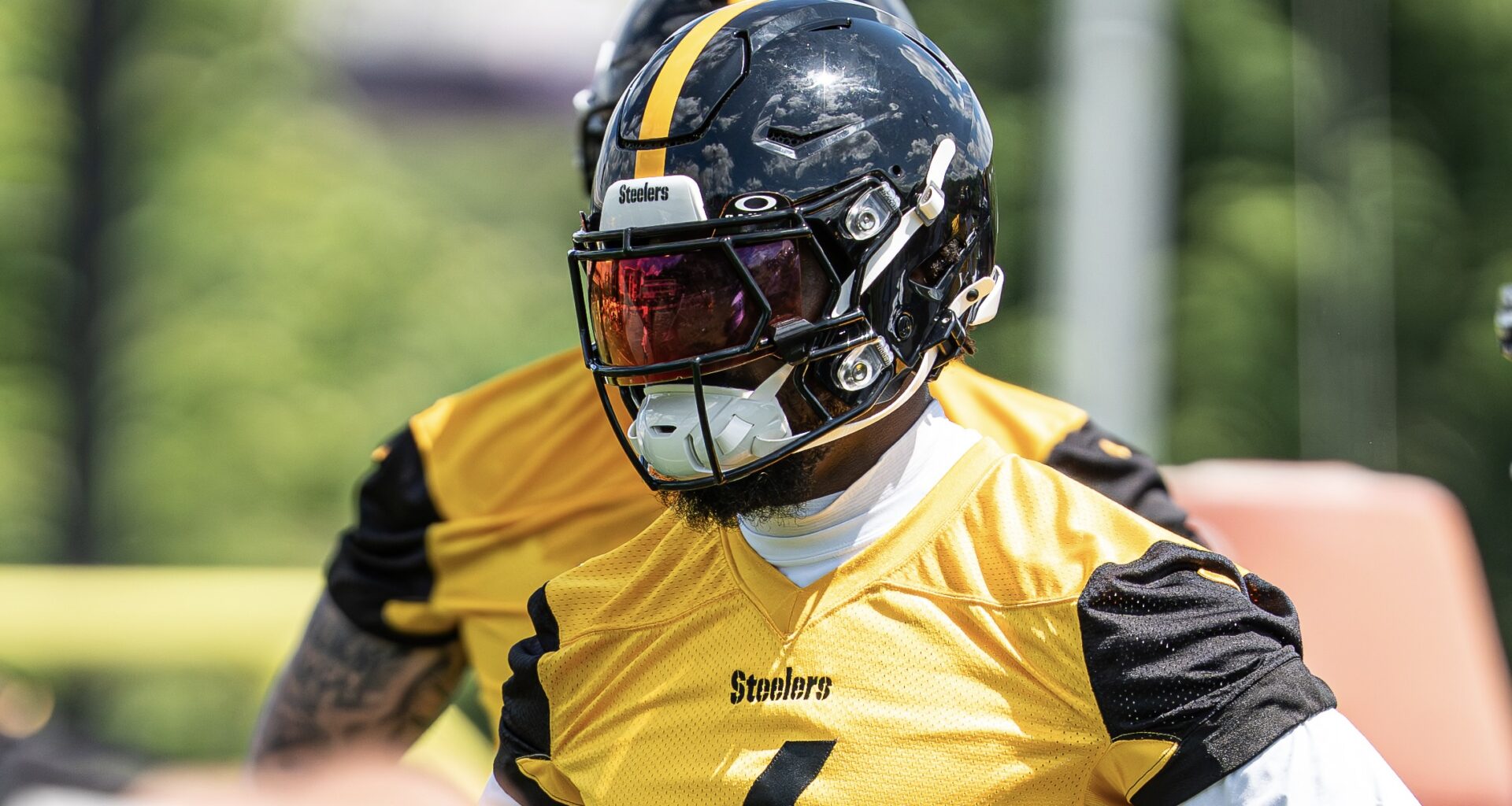 Patrick Queen's future with Steelers undecided, focused on 2026