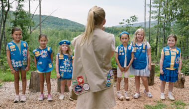 COOKIE QUEENS Trailer Explores Girl Scout Cookie Craze