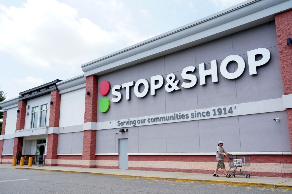 Exterior view of a Stop & Shop Supermarket in Haskell, NJ.