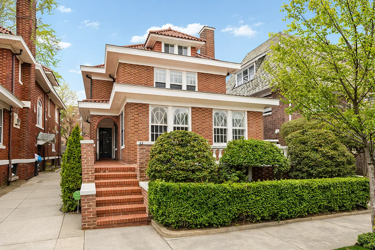 brick standalone house