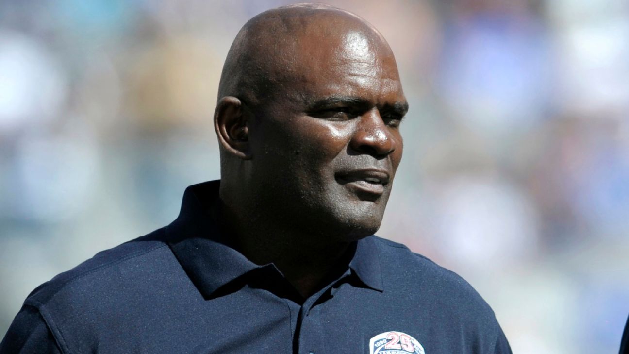 Lawrence Taylor out of hospital after stomach-related illness