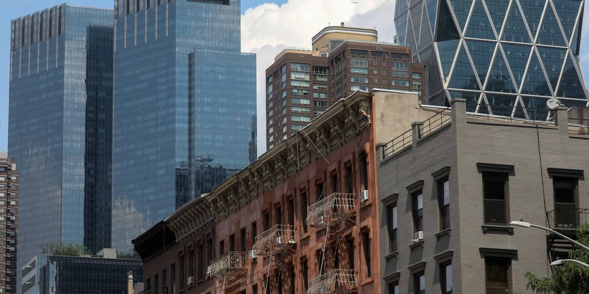 New York plans tax on homes over $1 million purchased with cash