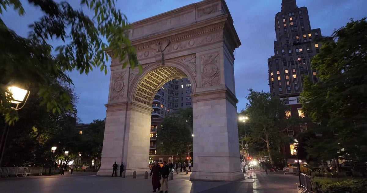 Community discusses installing locked gates at NYC's Washington Square Park