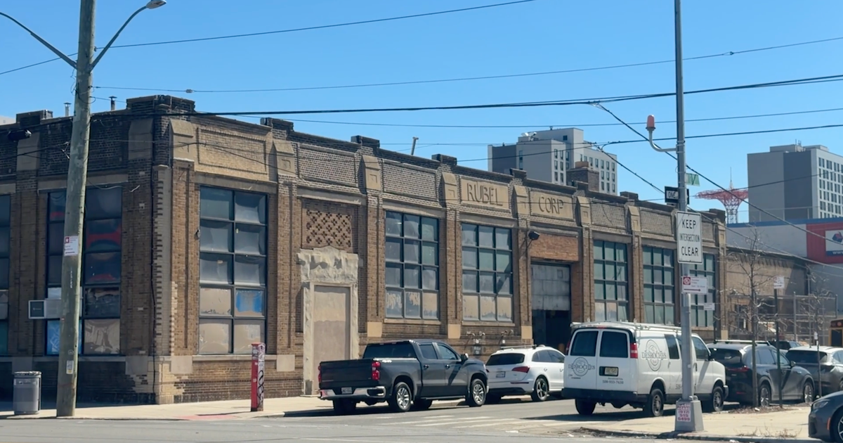 Odors, flies and noise have been plaguing neighbors of Coney Island sanitation garage for decades