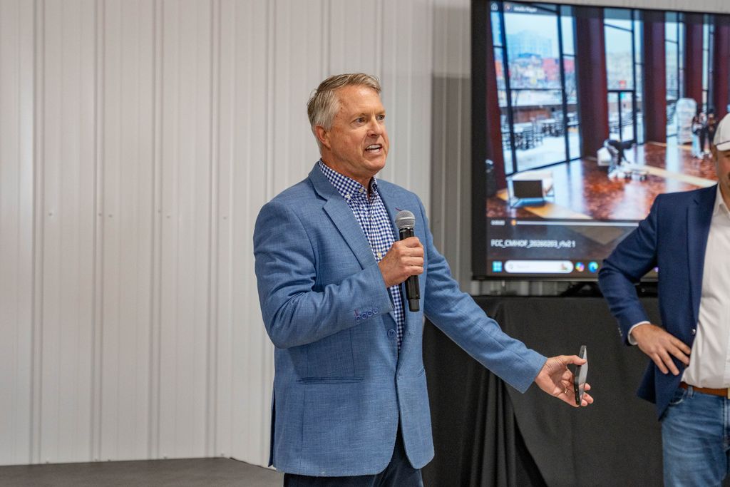 Senator Marshall Spends Day in Junction City & Manhattan