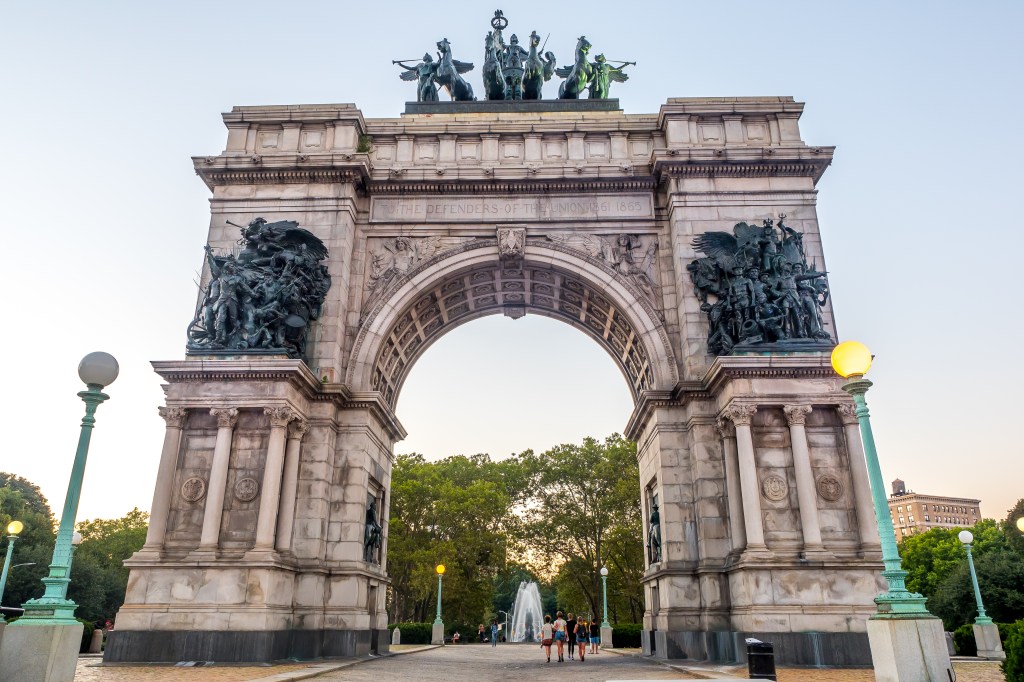 Bring the arch into Prospect Park
